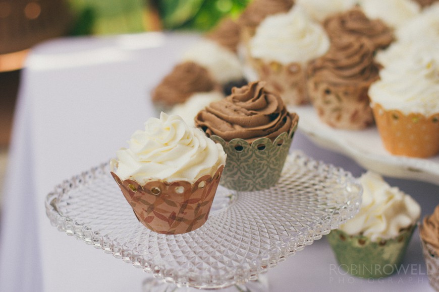 A standing plate of wedding cupcakes